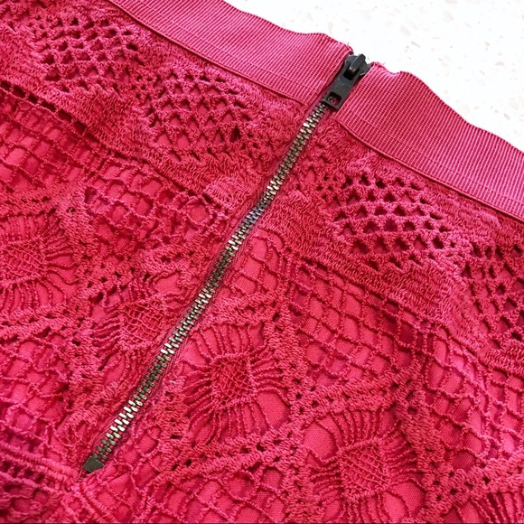 AEO Pink Lace Skirt 8 - Picture 4 of 5